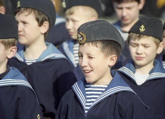 Воспитанники детского морского центра "Альбатрос"