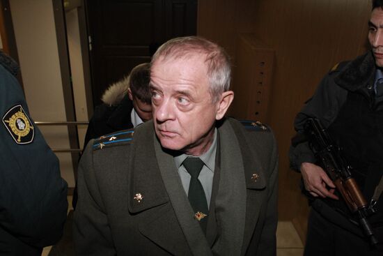 Полковник ГРУ в отставке В. Квачков доставлен в Лефортовский суд