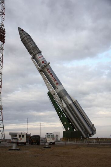 Ракета-носитель "Протон-М" со спутником "КА-САТ"