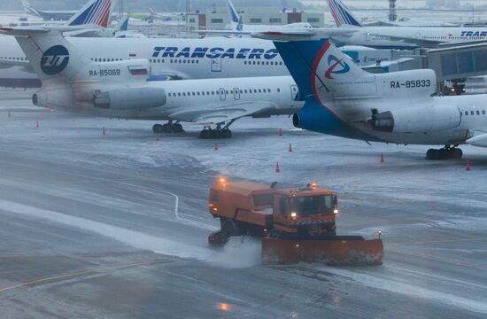 Задержка авиарейсов в аэропорту Домодедово