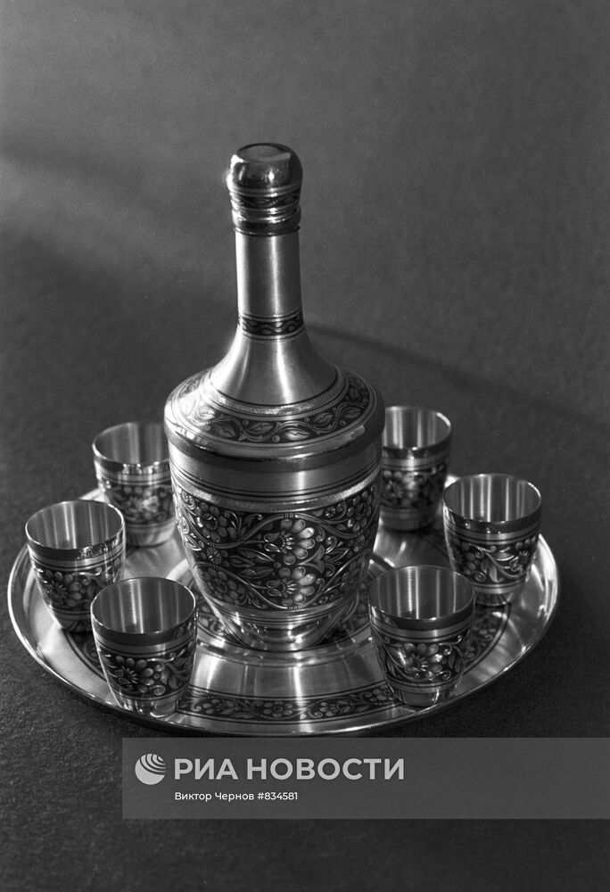 Винный прибор