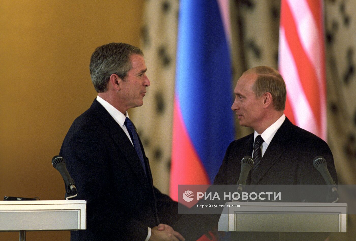 В.Путин и Дж.Буш