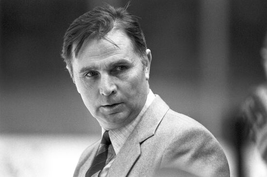 Заслуженный тренер СССР В. Тихонов