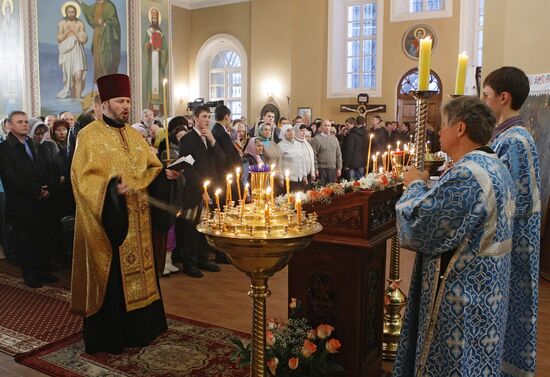 В.Путин на Рождественском богослужении в Тверской области