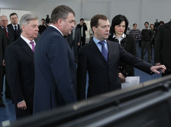 Д.Медведев посетил подмосковный Подольск