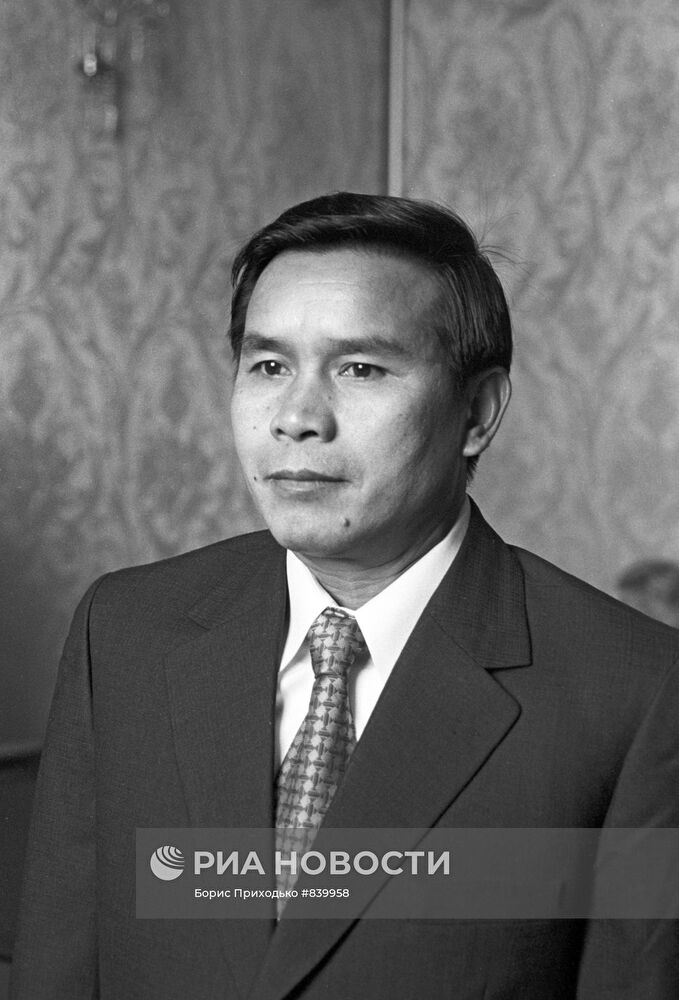 Посол Лаоса в СССР Кхамта Дуангтхонгла