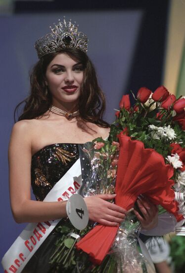 Победительница конкурса красоты "Мисс Содружество-99" Г.Арутюнян