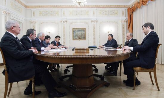 Встреча Владимира Путина с руководством партии "Единая Россия"