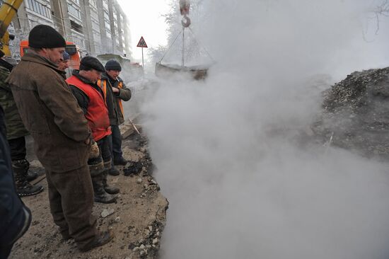 Авария на теплотрассе в Екатеринбурге