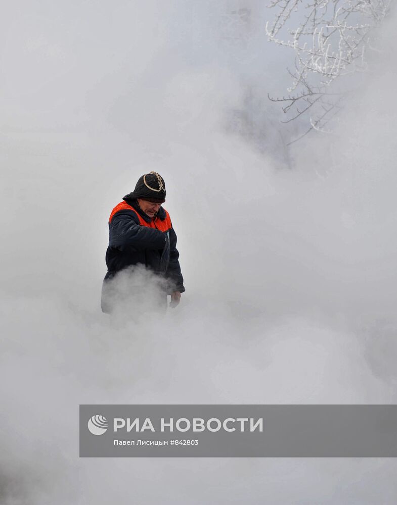 Авария на теплотрассе в Екатеринбурге
