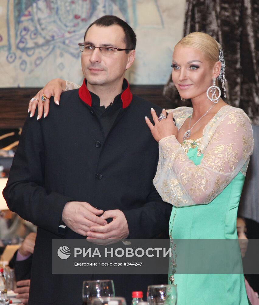 Игорь Вдовин и Анастасия Волочкова
