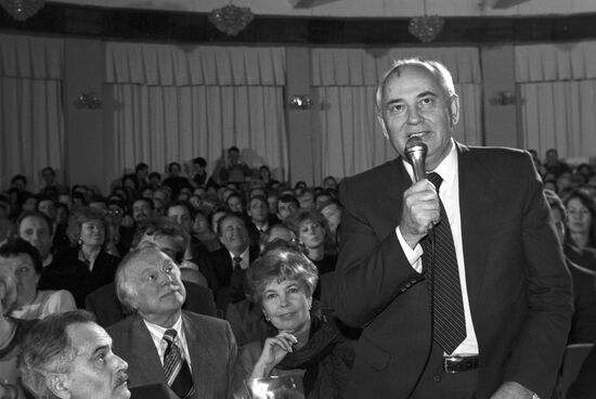 Политический деятель М. С. Горбачев