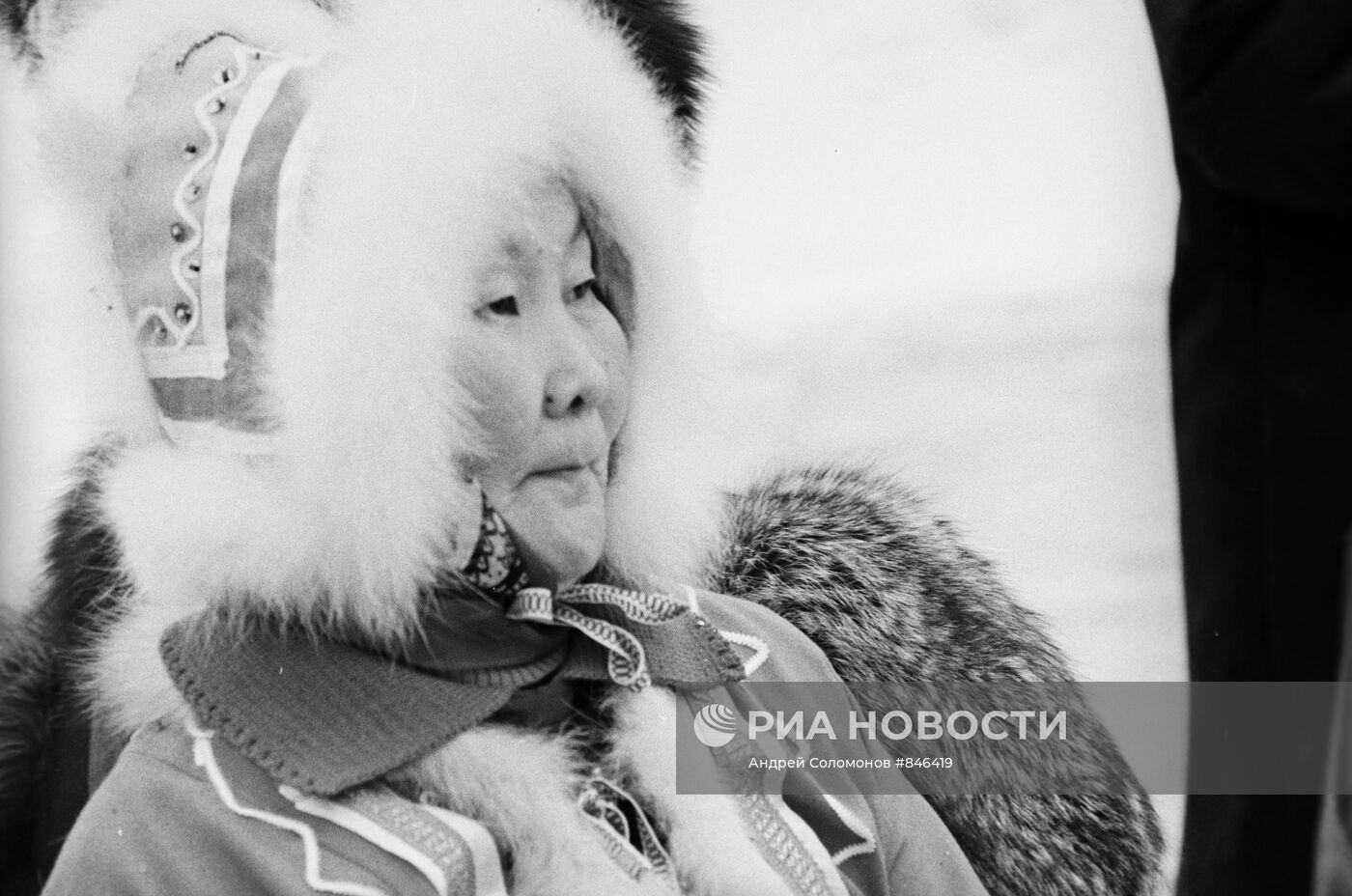 Исполнительница народных песен Елена Бокова