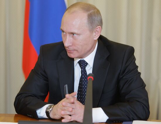 В. Путин провел совещание в Центральном Банке России