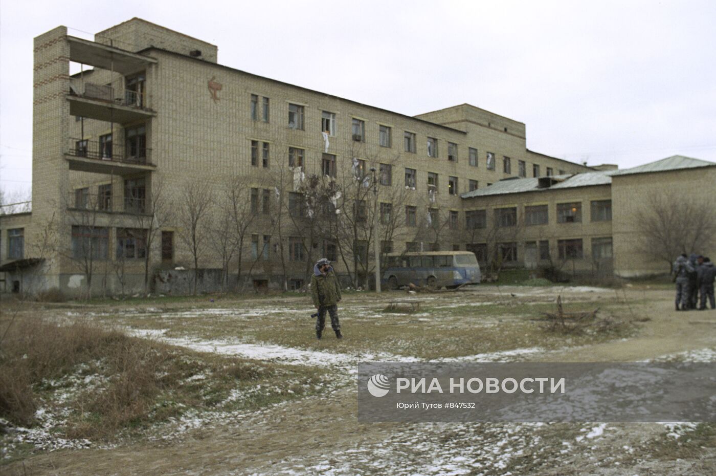 Больница в Кизляре после ухода боевиков с заложниками