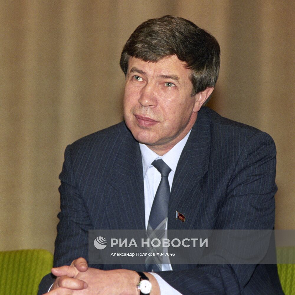Лидер движения "Трудовая Россия" В. И. Анпилов