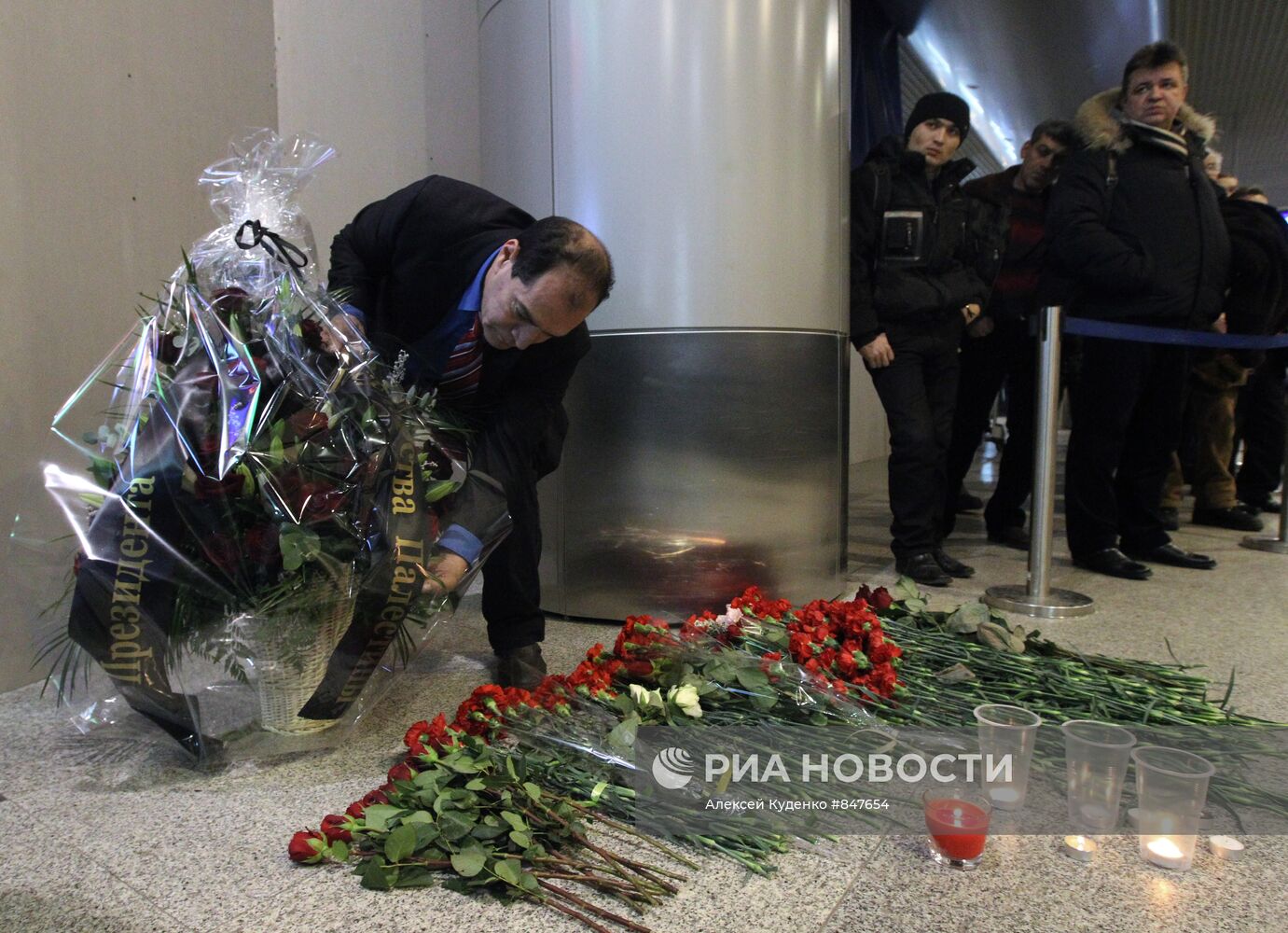 В "Домодедово" на следующий день после теракта