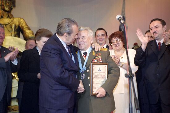 А. И. Вольский и М. Т. Калашников