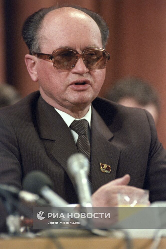 Первый секретарь ЦК ПОРП В.Ярузельский