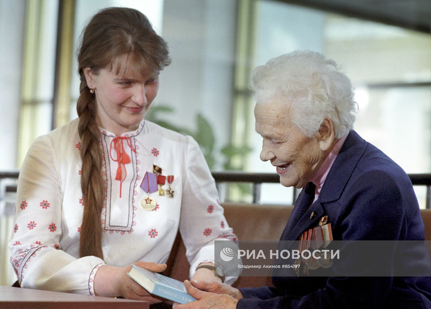 Делегаты XXVII съезда КПСС