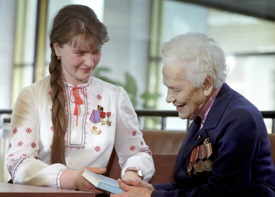 Делегаты XXVII съезда КПСС