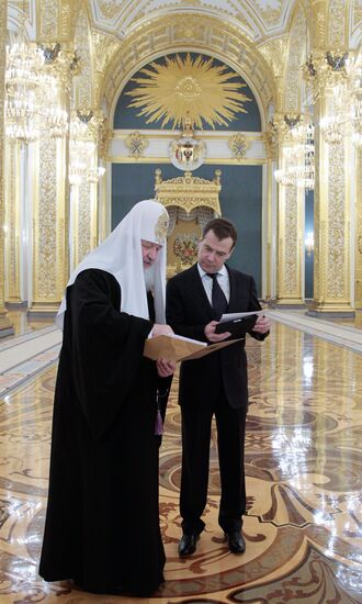 Встреча Д. Медведева с членами Архиерейского Собора РПЦ в Кремле