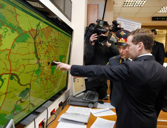 Дмитрий Медведев посетил дежурную часть УВД САО г. Москвы