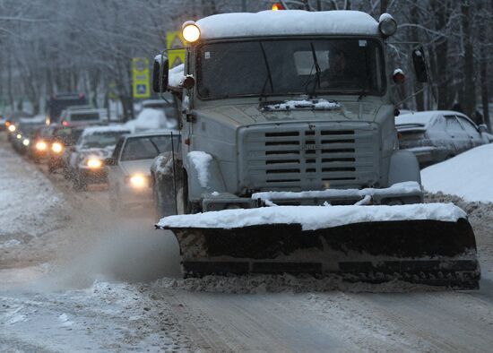 Последствия снегопада в Московской области