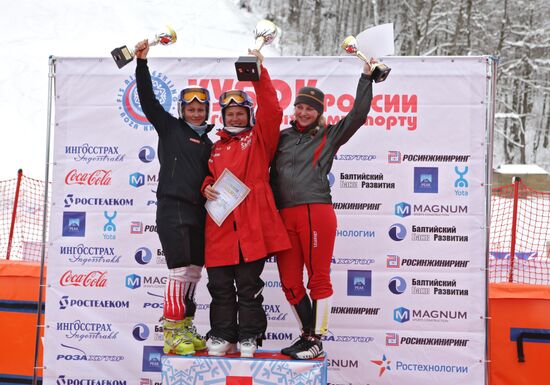 В Сочи стартовал розыгрыш Кубка России по горнолыжному спорту