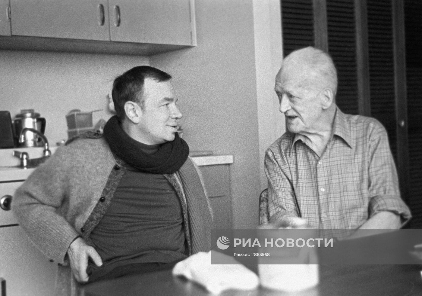 Андрей Вознесенский и Джо Уоллес