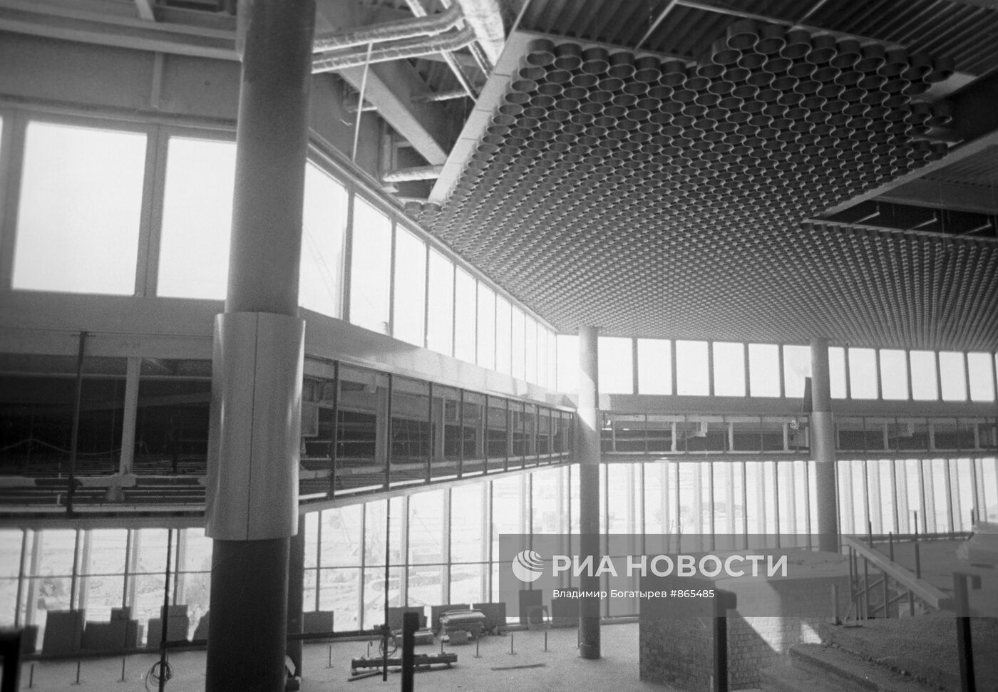 В зале международного аэропорта Шереметьево-2