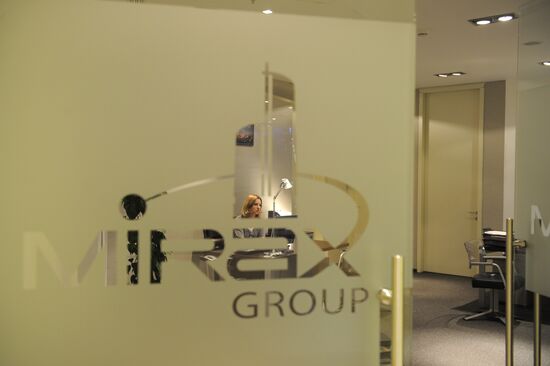Работа офисов Mirax Group