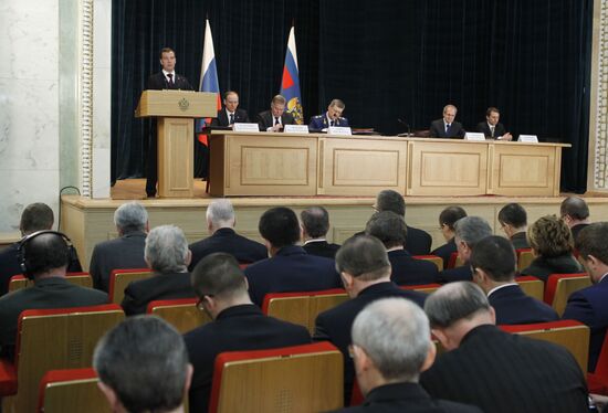 Д.Медведев на совещании руководителей правоохранительных органов
