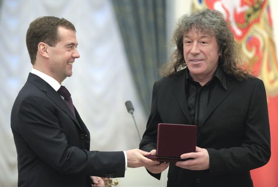 Д.Медведев вручил государственные награды в Кремле