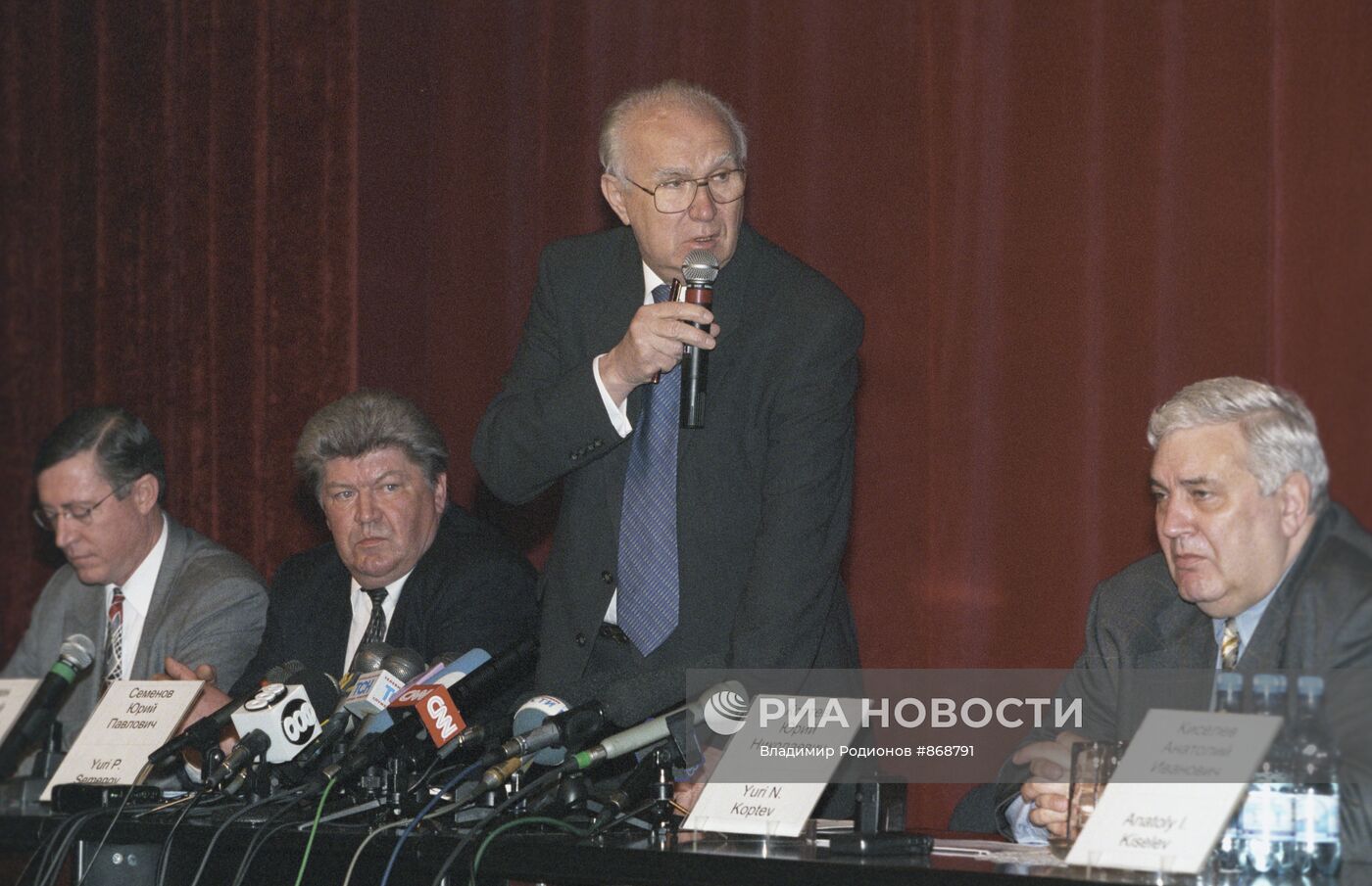 Президент РКК "Энергия" Юрий Семенов