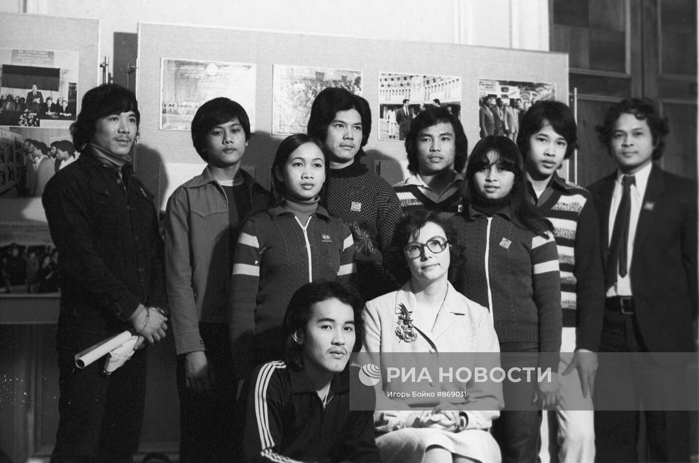 Кхмерские студенты