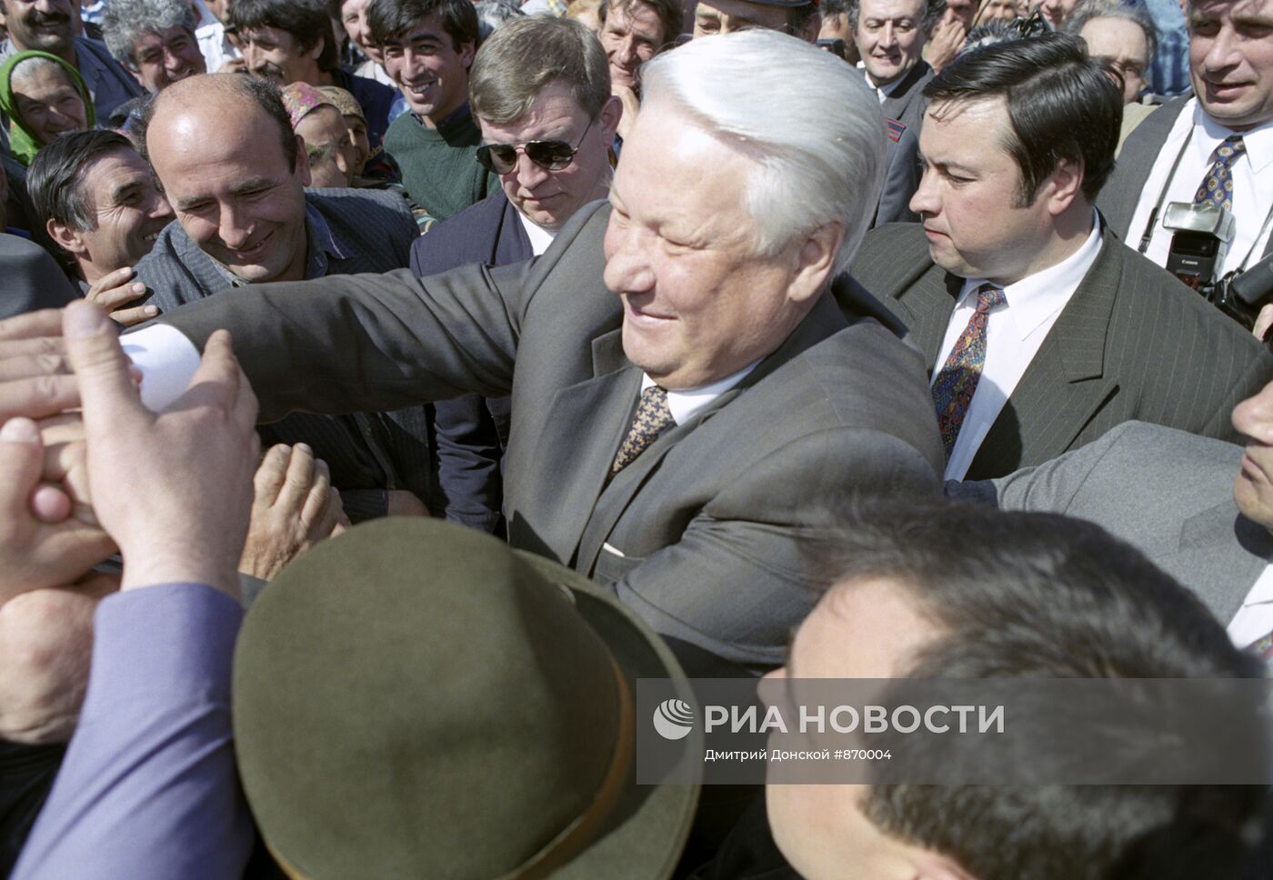 Президент РФ Б. Н. Ельцин в Нальчике