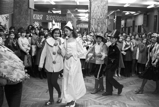 Участники парада литературных героев