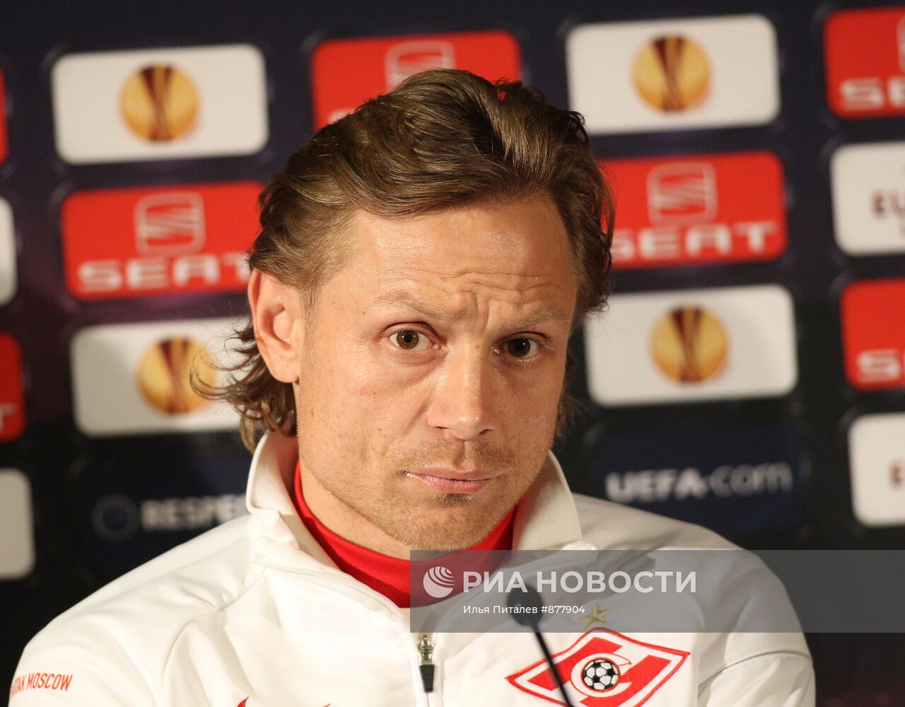 Валерий Карпин