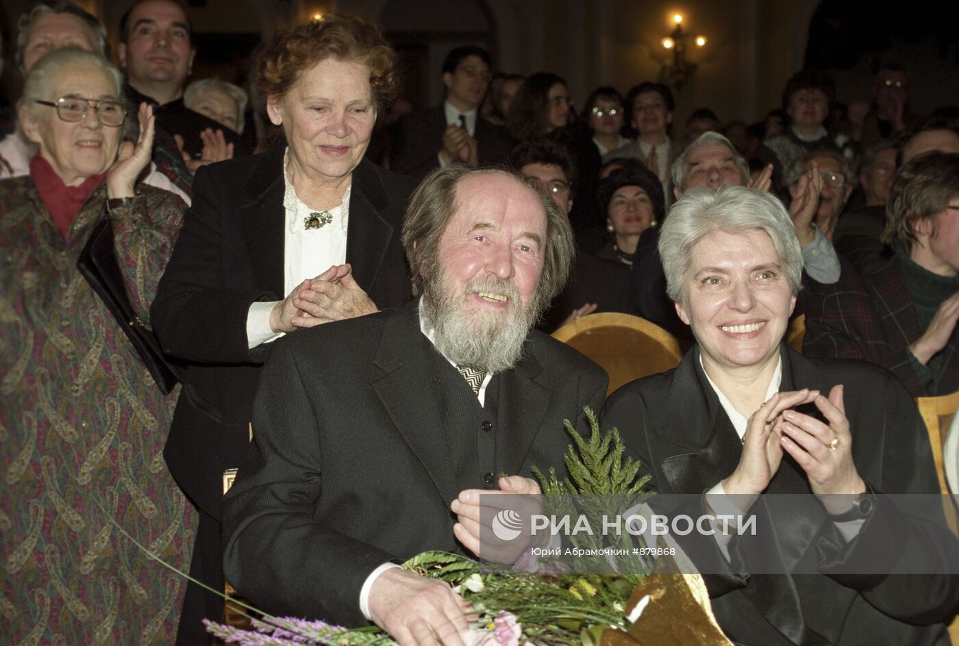 Писатель Александр Солженицын с супругой