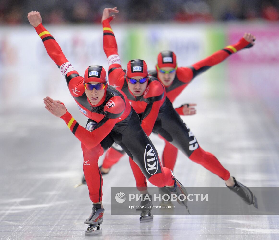 Конькобежный спорт. Чемпионат мира. Четвертый день