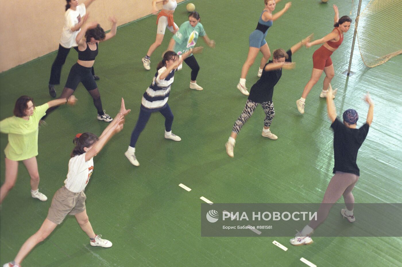 Занятия по аэробике