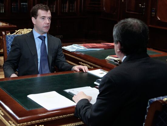 Рабочая встреча Дмитрия Медведева с Игорем Сечиным