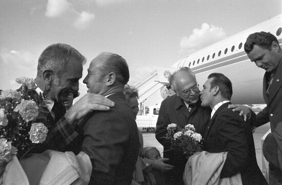 Прибытие экипажа "Союз-19" в Вашингтон