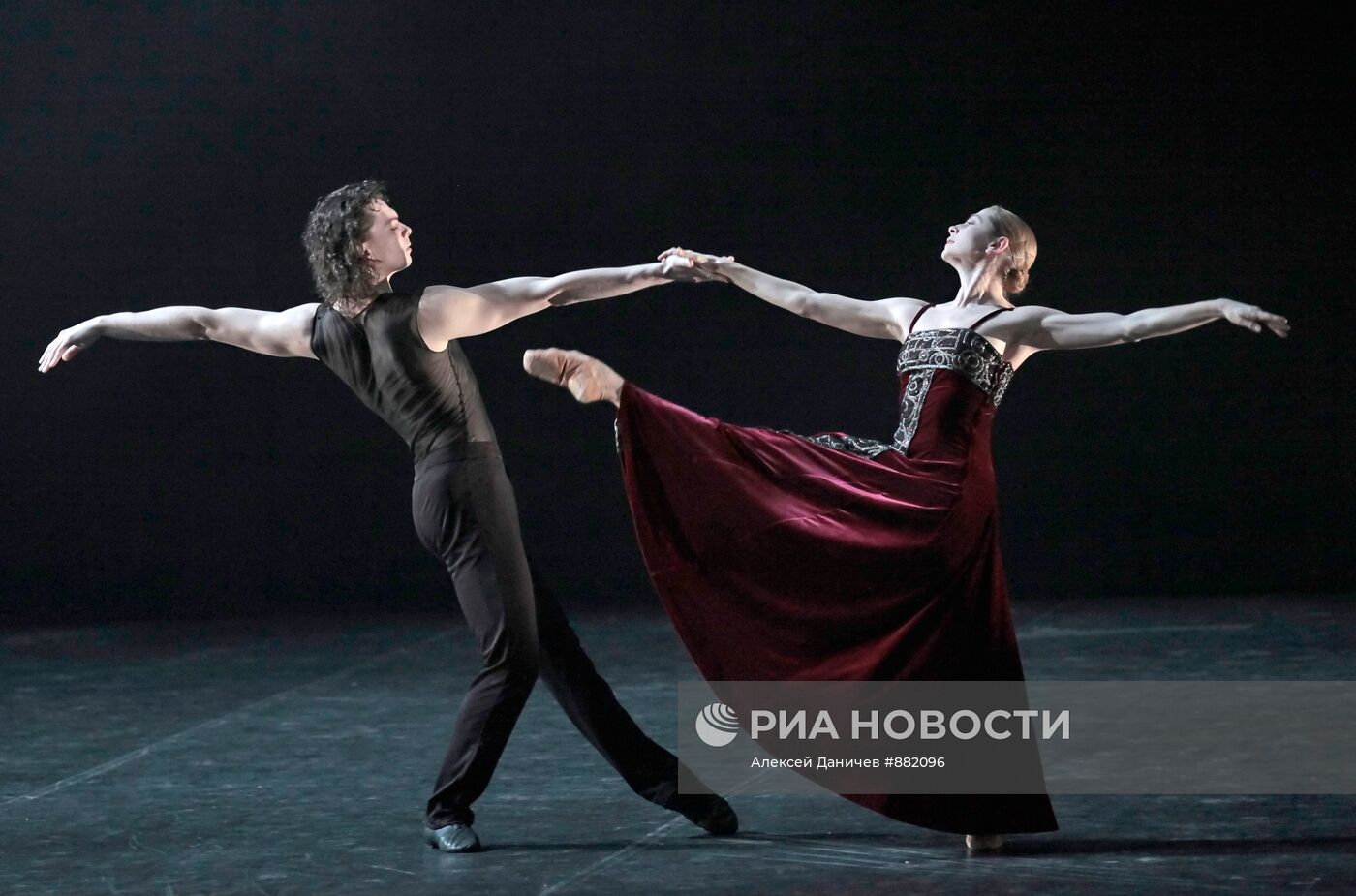 Генеральный прогон балета Nunc Dimittis хореографа Начо Дуато