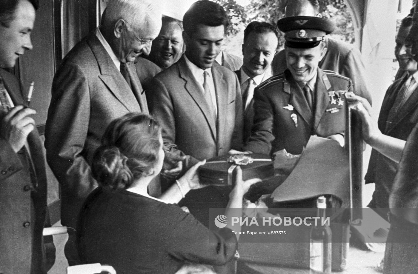 Звание гагарина во время первого полета. Гагарин в Греции 1962. Гагарин в США. Гагарин в зарубежных поездках.