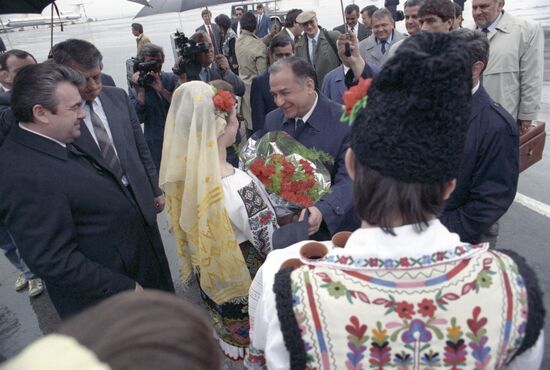 Президент Румынии Ион Илиеску в Молдове