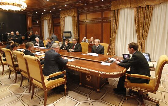 Д.Медведев провел совещание по развитию судебной системы