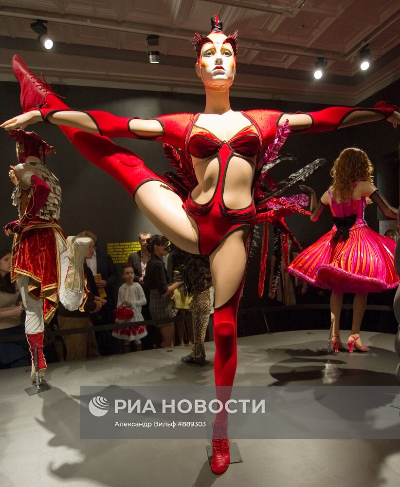 Выставка костюмов Cirque du Soleil "Творцы грез"