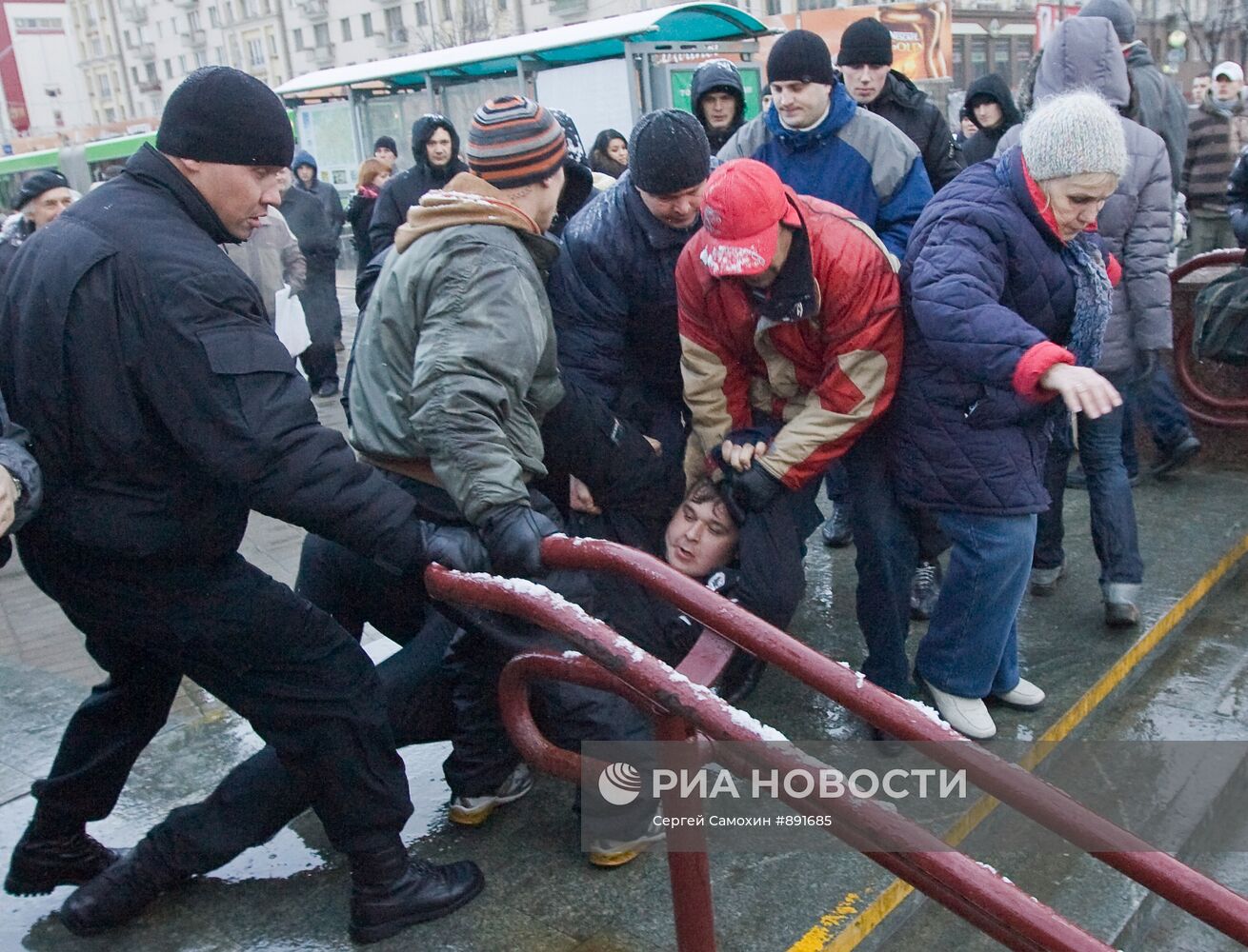Белорусская милиция не дала провести несанкционированную акцию